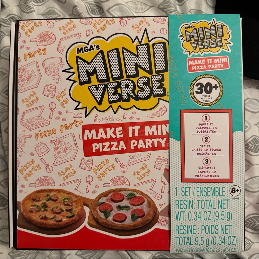 MGA’s Mini Verse Make It Mini Pizza Party Set